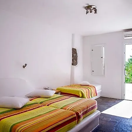 Paradise Ξενοδοχείο 2*