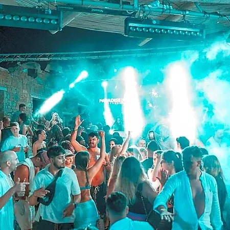 Paradise Ξενοδοχείο Άνω Μερά