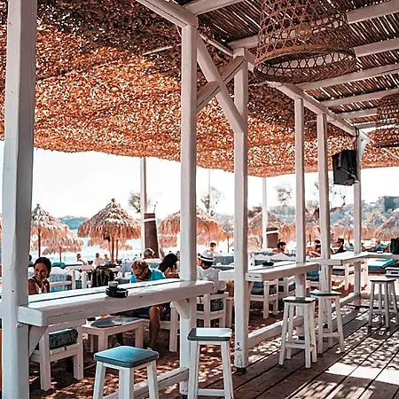 Paradise Ξενοδοχείο Άνω Μερά